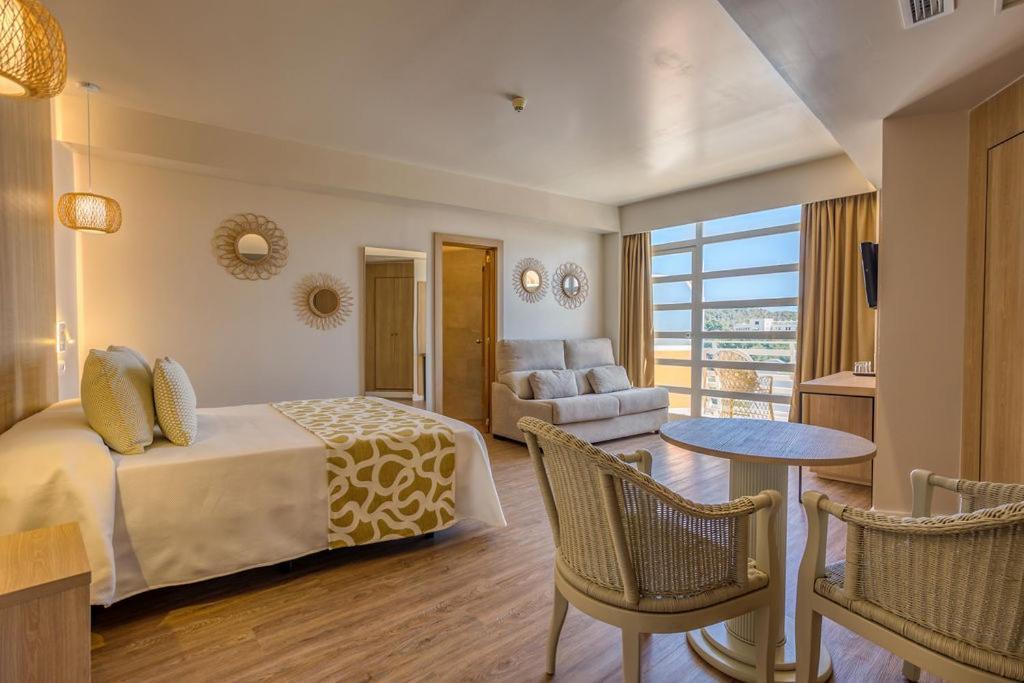 Ona Palmira Hotel